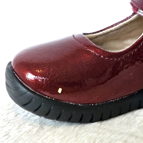STRIDE RITE | Toddler Girl's Maya Mary Jane Flat, Metallic Burgundy - Picture 6 of 8